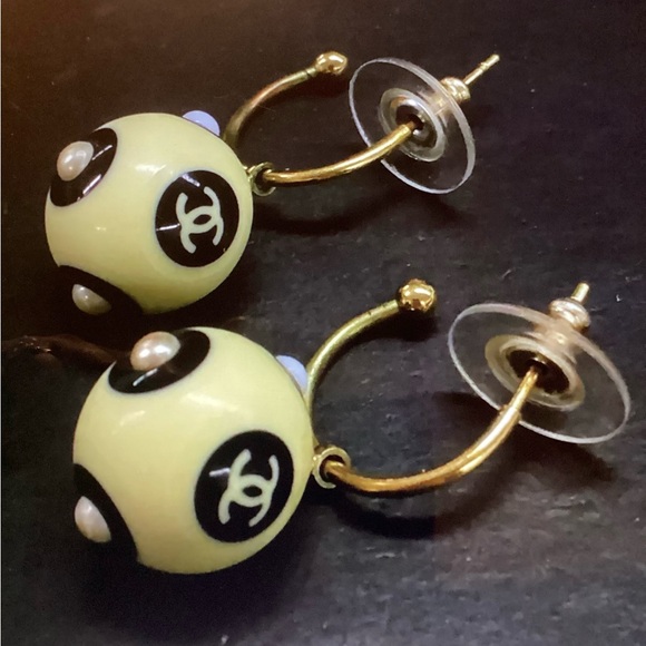 CHANEL CC Logo Ball Hoop Pierced Earrings - Picture 6 of 9